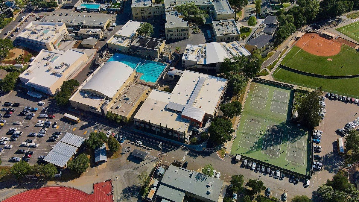 Los Gatos High School