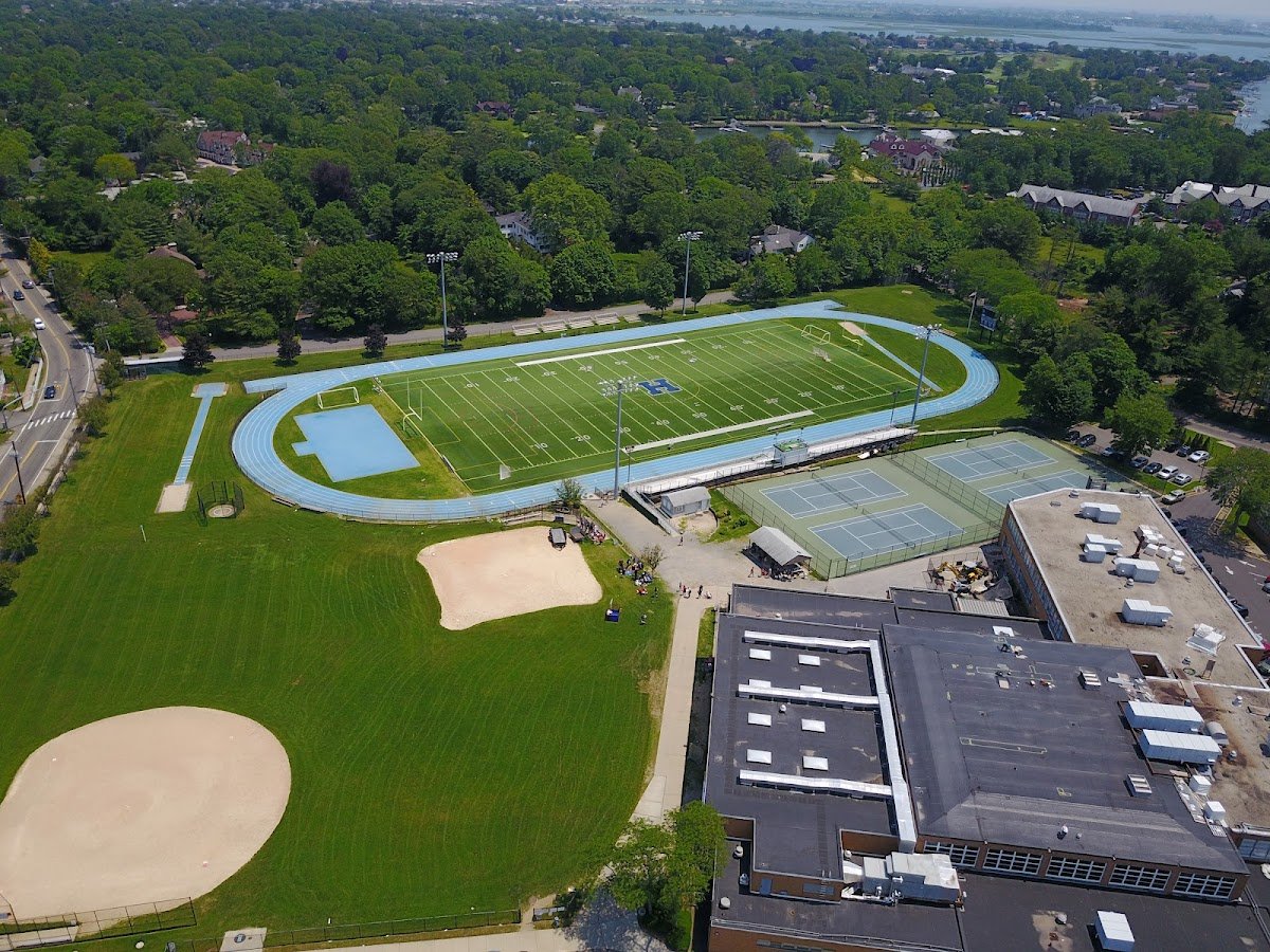 George W Hewlett High School (Tennis Court)