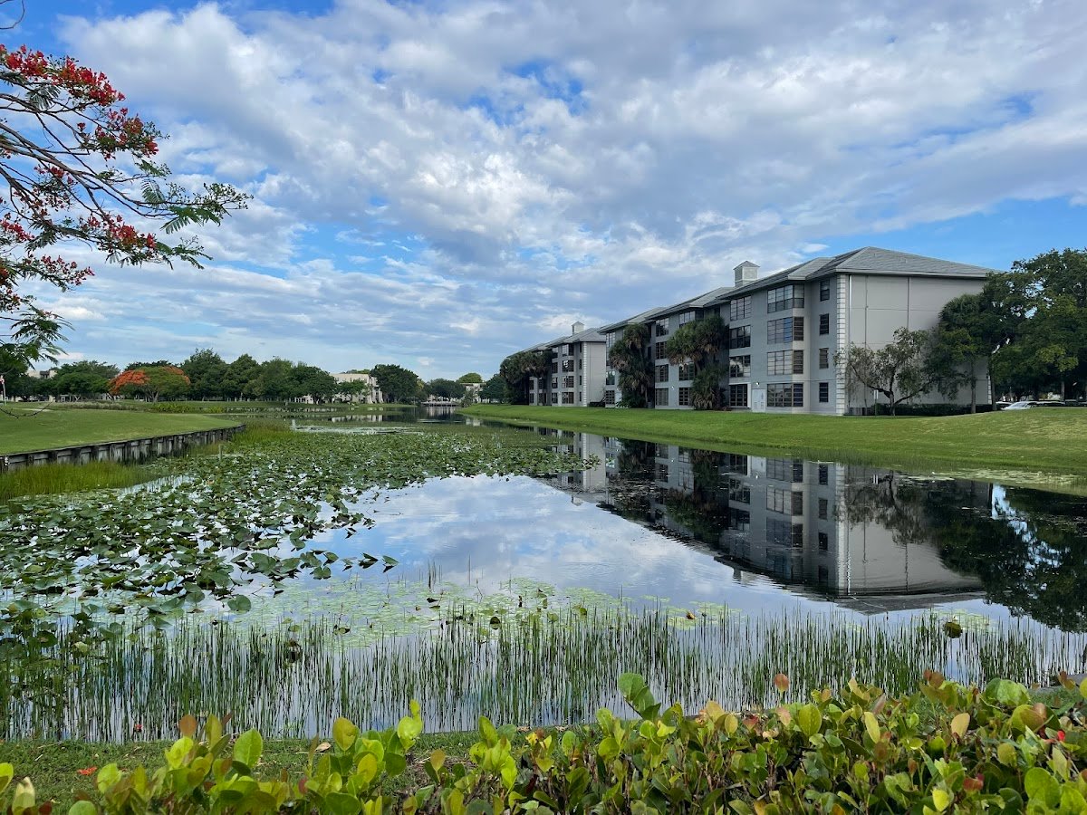 Pine Island Park (Tennis Court)
