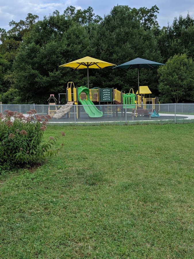 Greenbelt Community Center (Tennis Court)